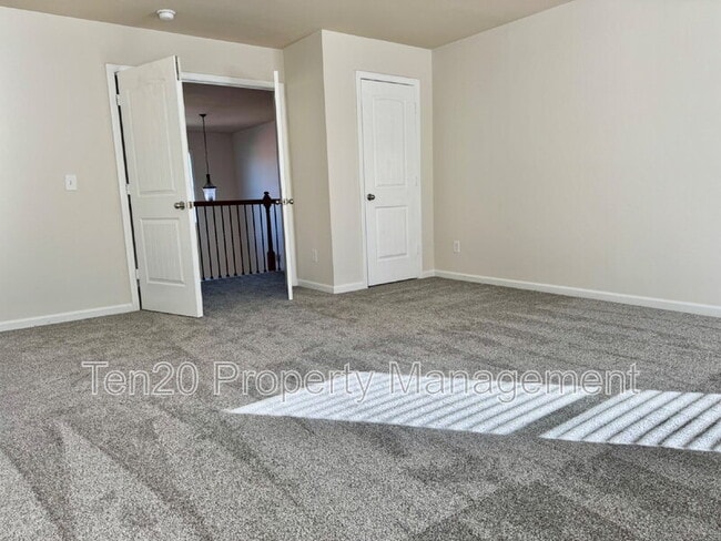 Building Photo - 789 Honey Do Ct