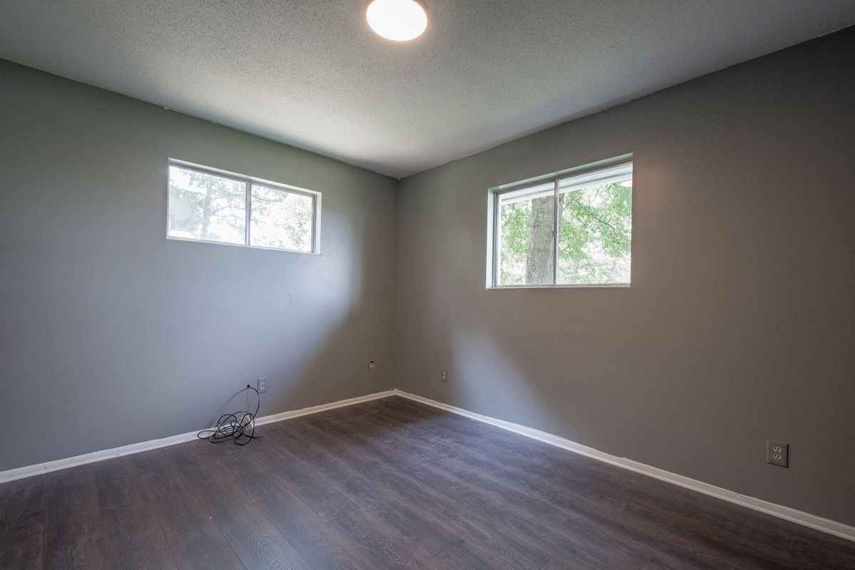 Building Photo - 1811 Linda Ln