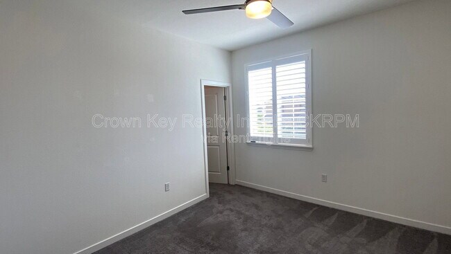 Building Photo - 17823 Taft Dr