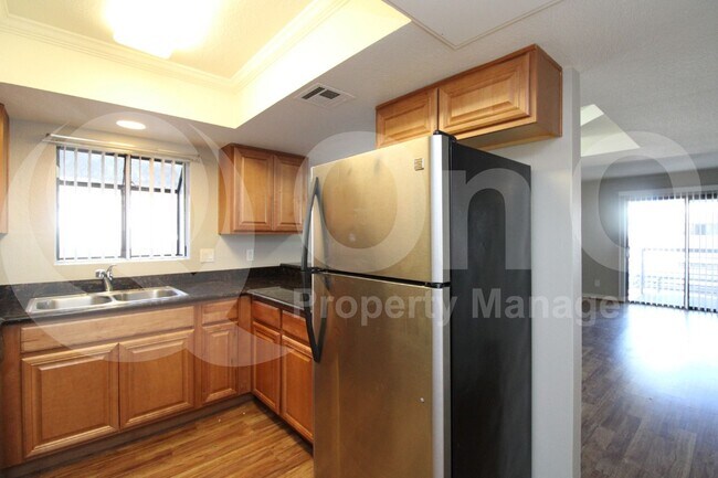 Building Photo - 3435 W Danbury Dr