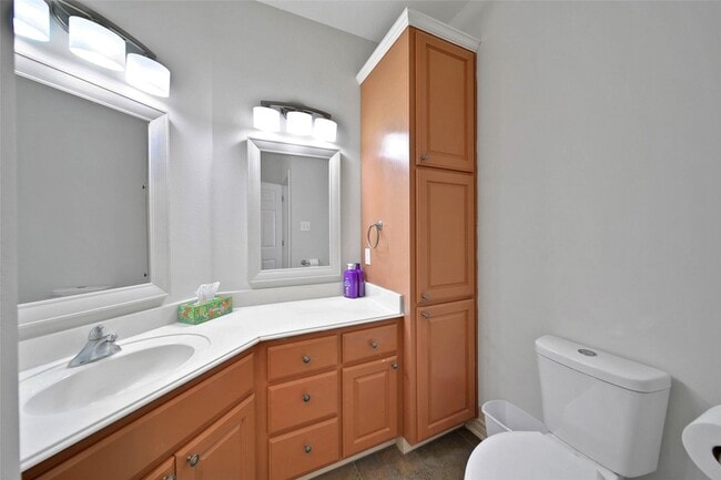 Building Photo - 4068 TX-105