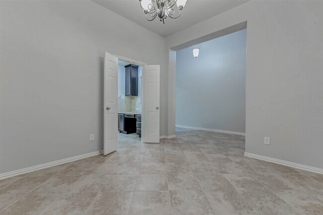 Building Photo - 2718 Misty Laurel Ct