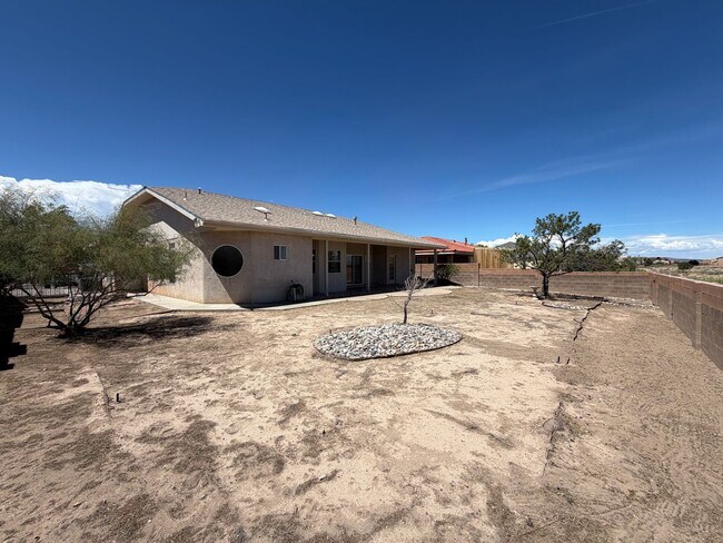 Building Photo - 7281 Spruce Mountain Loop NE