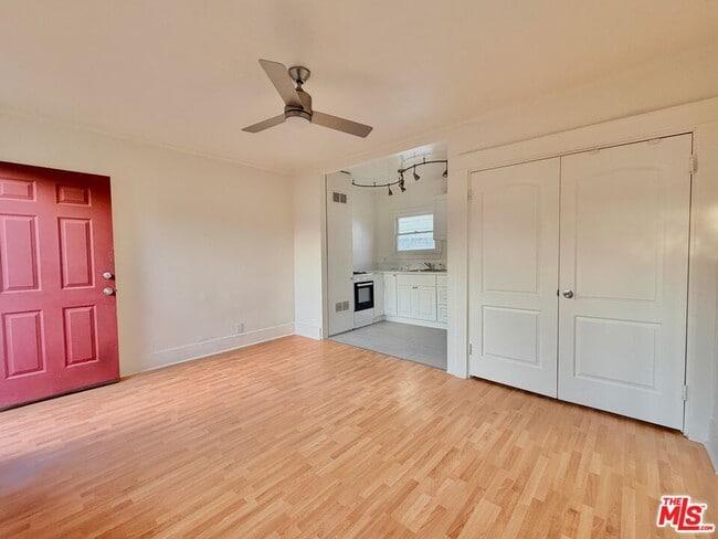 Building Photo - 1922 Preston Ave