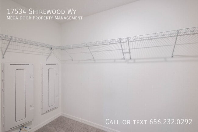 Building Photo - 17534 Shirewood Wy