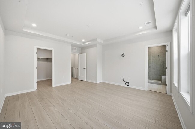 Building Photo - 7488 Backett Wood Ter