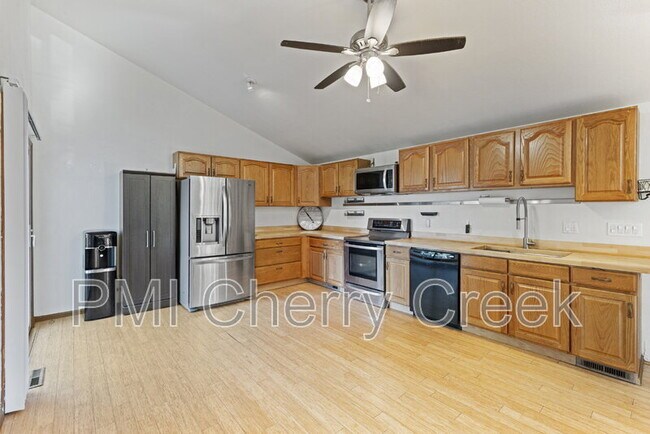 Building Photo - 11883 W Marlowe Pl