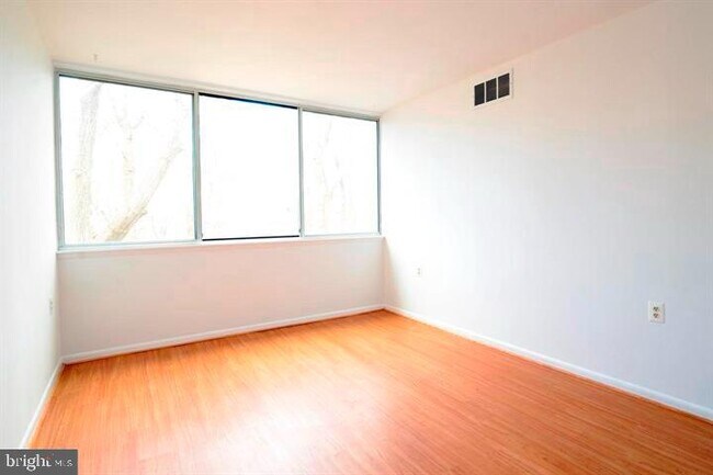 Building Photo - 4345 Ivymount Ct