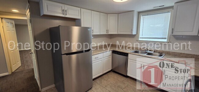 Building Photo - 8408 E 93rd Terrace