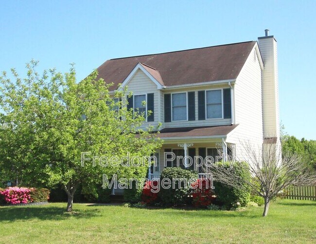 Building Photo - 6540 Cottonwood Dr