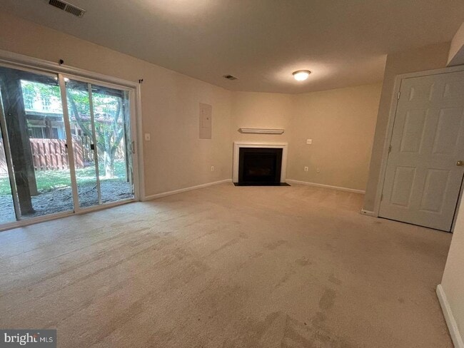 Building Photo - 107 Hemlock Dr