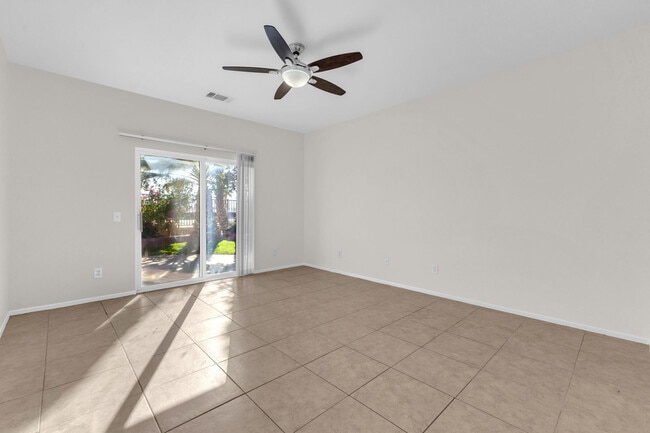 Building Photo - 83107 Greenbrier Dr