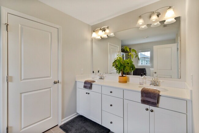 Building Photo - 95 Minning Loop