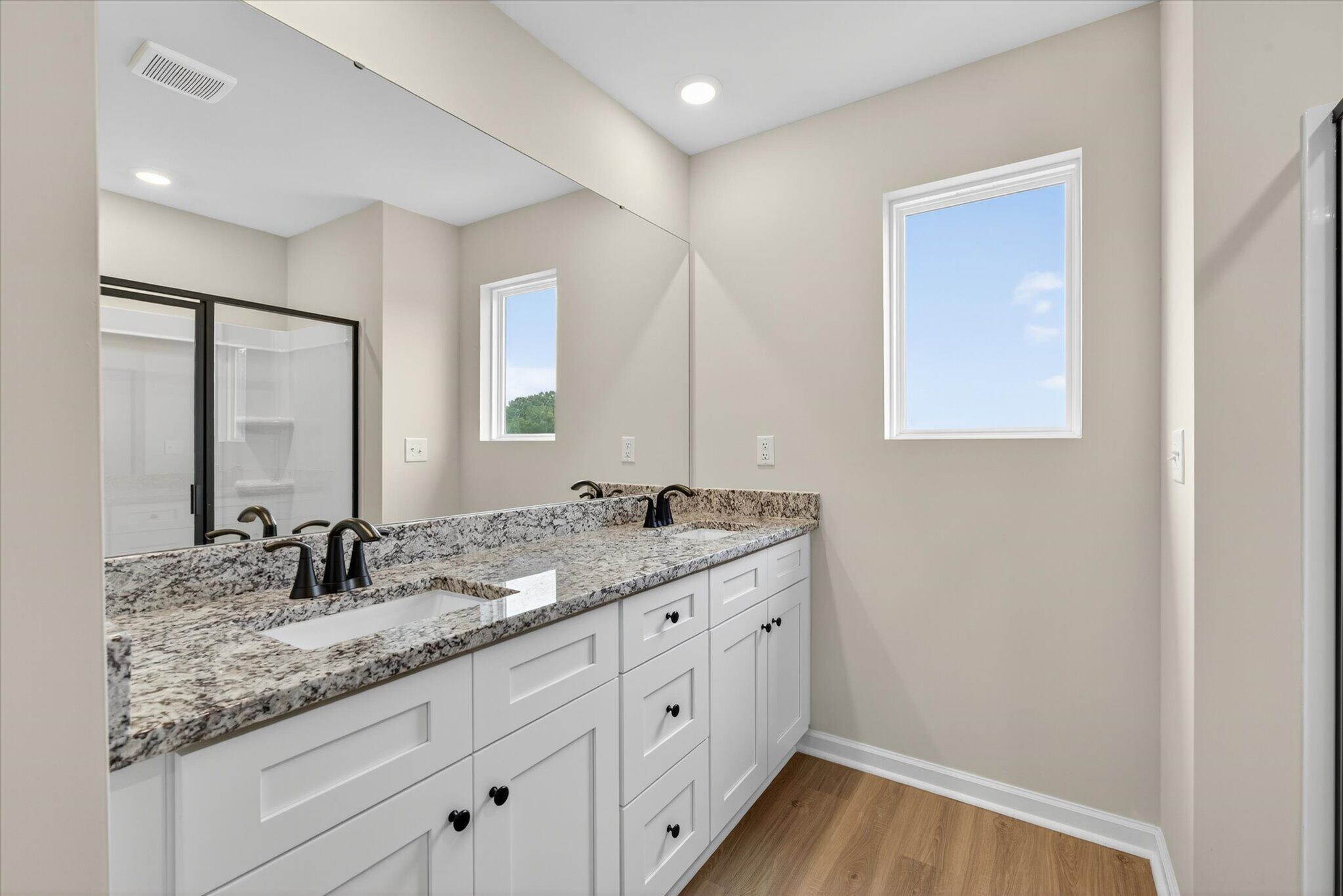 Building Photo - 1982 W Davidson Ave