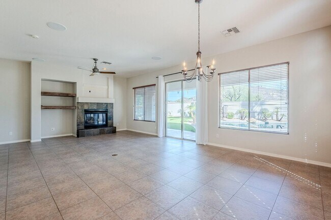 Building Photo - Stunning 4 bed 2.5 bath home with pool, in...