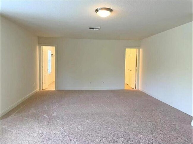 Building Photo - 508 Tyree Rd