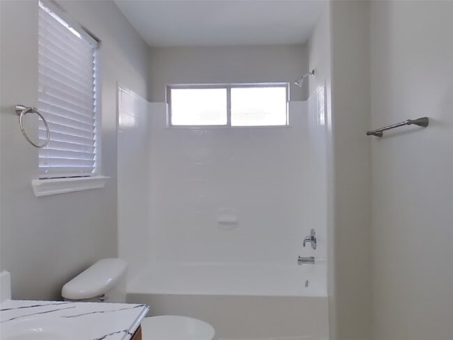 Building Photo - 7215 Lazy Summer Ct