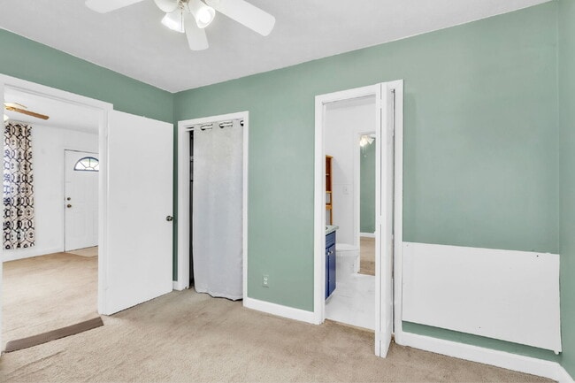 Building Photo - Cozy & Convenient 2BR/1BA Living in the Heart of Greer! $825/mo rent