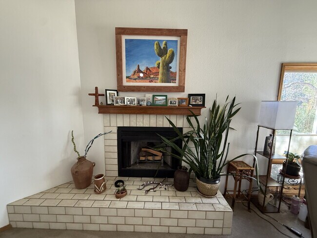 Building Photo - "Spacious 2-Bed, 2-Bath Retreat in Boulder – 1050 Sq Ft of open layout"