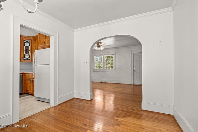 Building Photo - 116 Noyes Ave