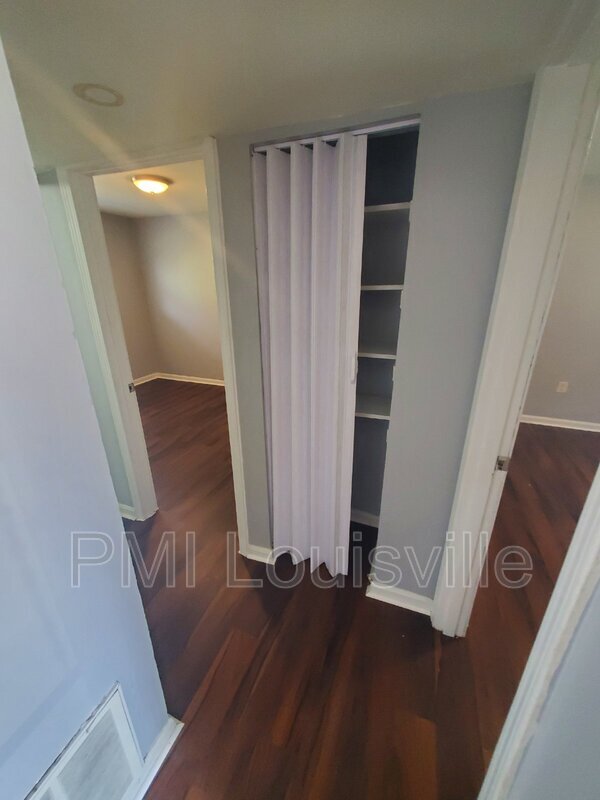 Building Photo - 5511 Yucca Ln