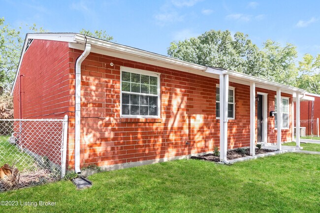 Building Photo - 413 Mac Brae Rd