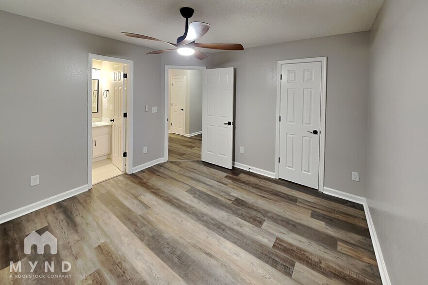 Building Photo - 6041 Creekerton Blvd