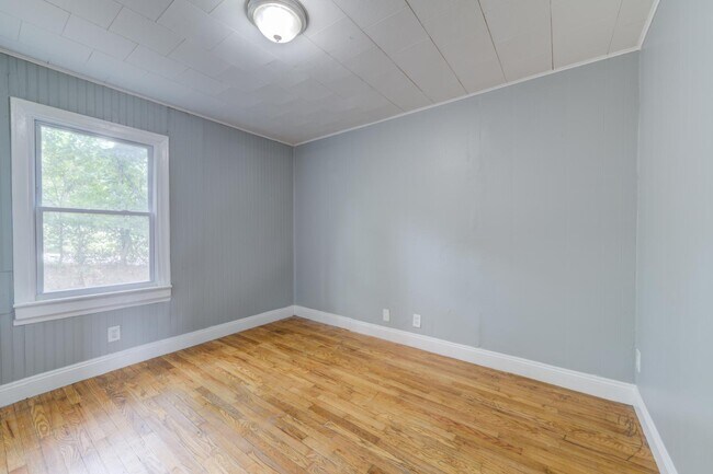 Building Photo - 5717 Beldon Dr