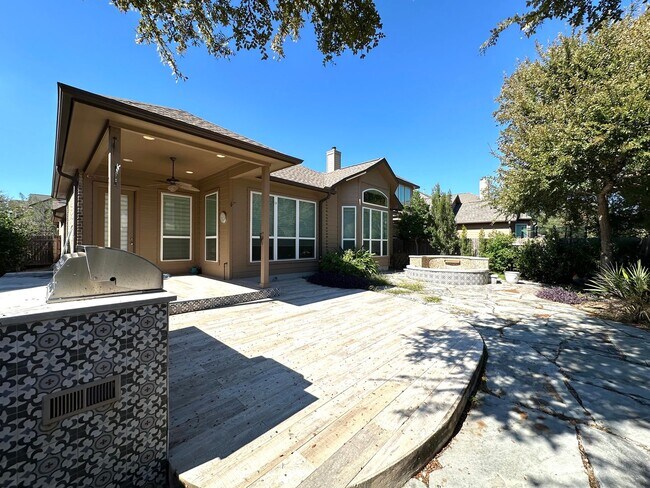 Building Photo - Single Story, 3 Bedroom, 2 Bathroom Home f...