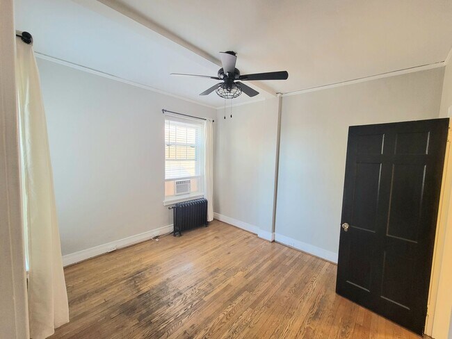 Building Photo - Stylish Uptown Charlotte 1-Bedroom 1-Bathroom — Historic Charm + 4 Weeks rent FREE (Prorated!)