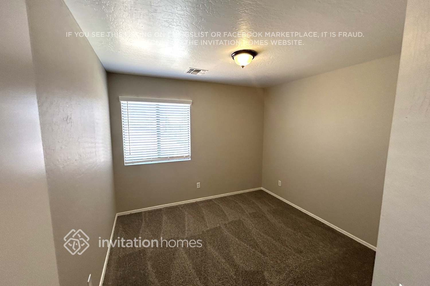Building Photo - 3417 W Wayland Dr