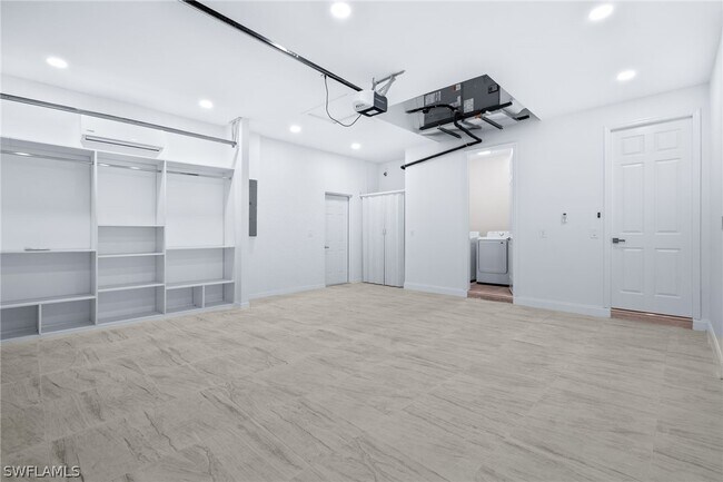 Building Photo - 2708 20th St W