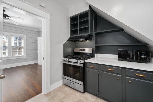 Building Photo - 903 Shoal Cliff Ct