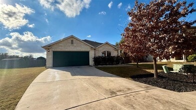 Building Photo - 112 Esparza Ct