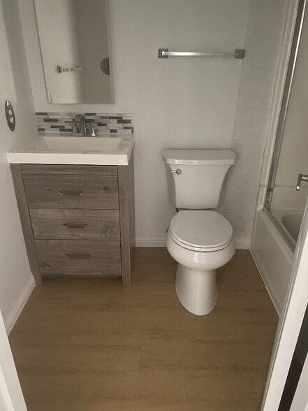 Building Photo - 6434 Auburn Blvd