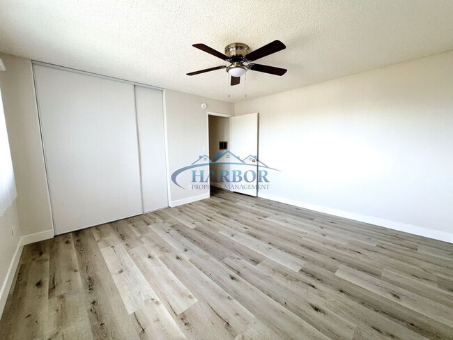 Building Photo - 2315 S Grand Ave