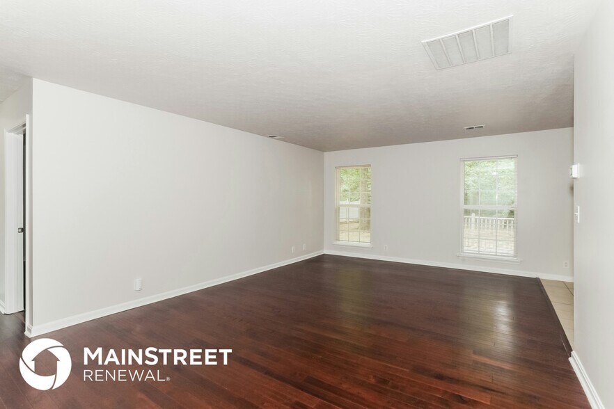 Building Photo - 10503 Irvin Pines Dr