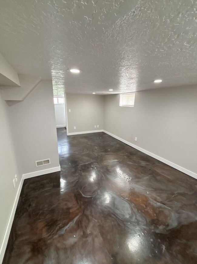 Building Photo - Charming 3 Bed, 2 Bath Home in Pocatello!