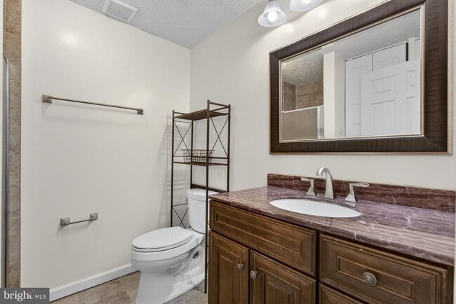 Building Photo - 8123 Steeple Chase Ct