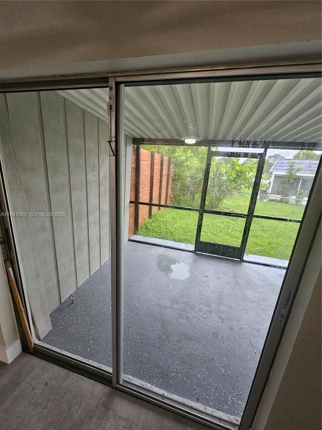 Building Photo - 7300-7302 NW 76th Dr