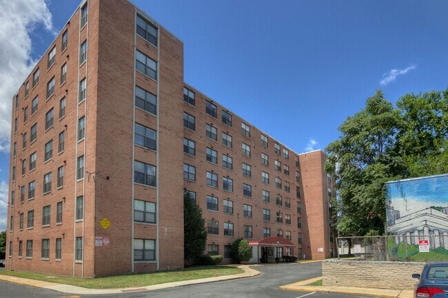 Building Photo - 3902 14th St NW