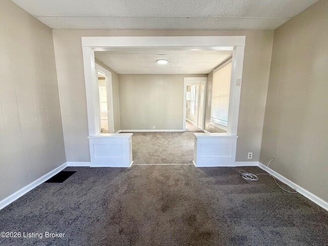 Building Photo - 1115 S 32nd St