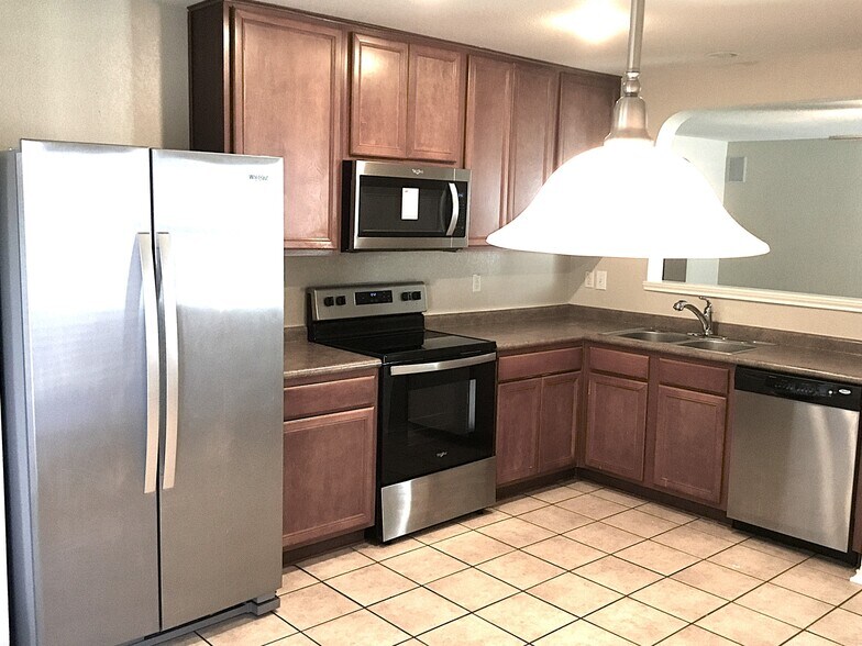 Building Photo - 10123 Del Lago Ct