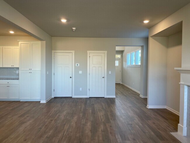 Building Photo - NEWER 4 Bed 2.5 Bath Home! Located near the Ridgefield Outdoor Recreation Center, equestrian faci...