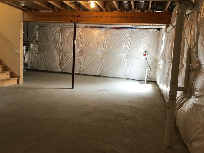 Building Photo - 2809 Mannerchor Rd