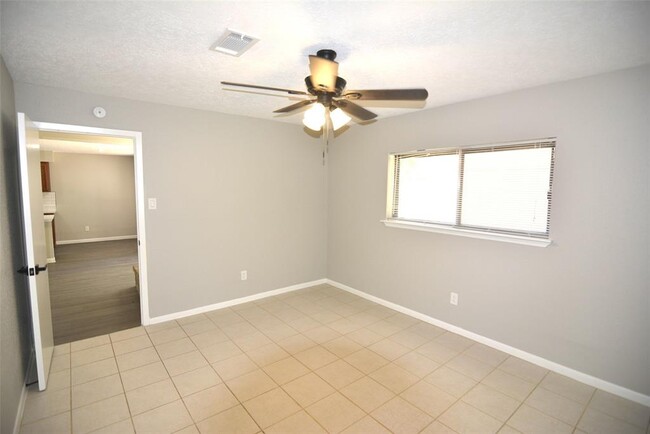 Building Photo - 12419 Ridgelow Ln