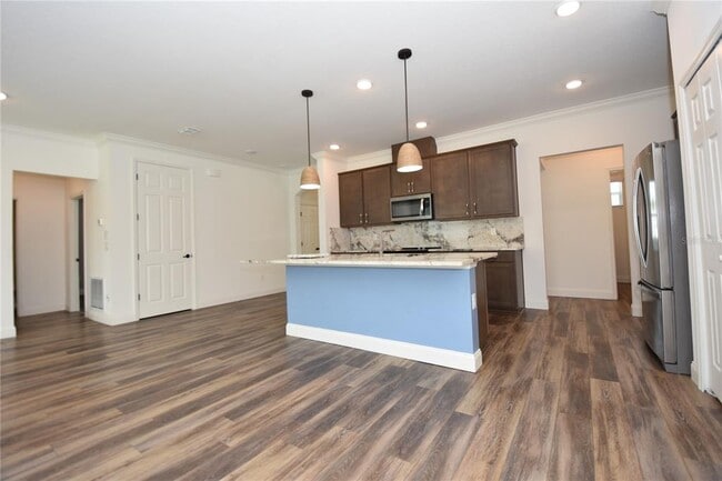Building Photo - 1 Ziegler Pl