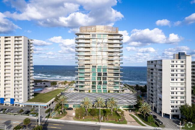 Building Photo - Sabbia Beach