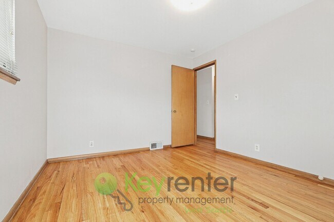 Building Photo - 6026 4th Ave NW