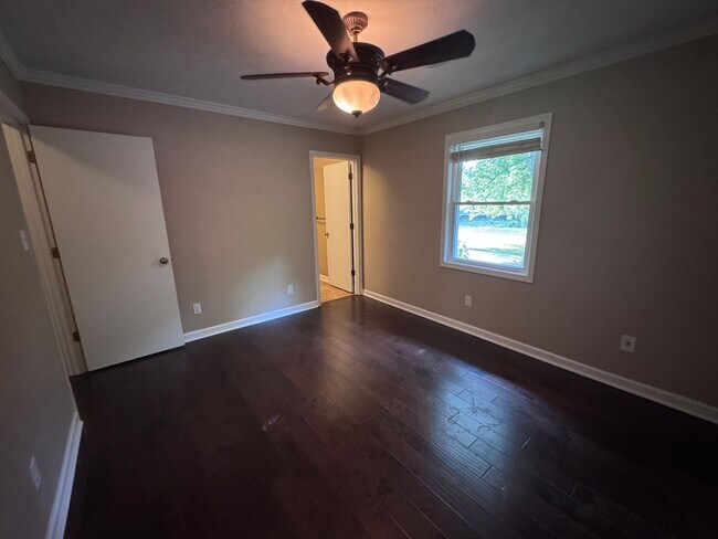 Building Photo - 4430 Chicadee Dr